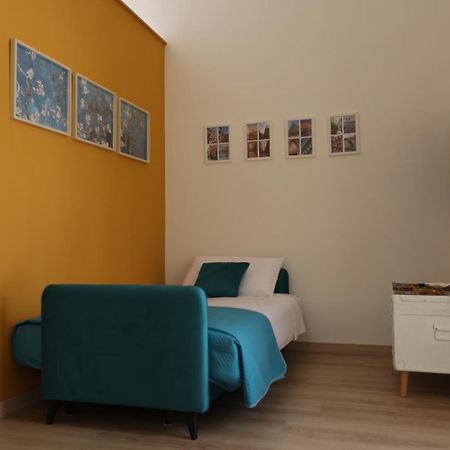 Maison Sara Bari Bagian luar foto